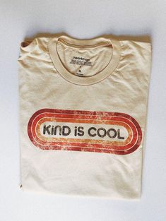 ⭐️Kind is Cool Tee l Heartman l $38.00 l T-Shirt ⭐️ Blusas T Shirts, Class Shirt, Tshirt Quilt, Shirt Design Inspiration, Trendy Tee, Tshirt Outfits, Diy Shirt