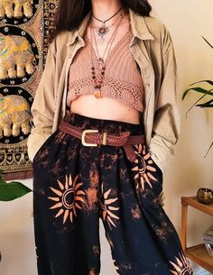 Wide Legged Pants, شال كروشيه, 70s Inspired Fashion, Stil Boho, Populaire Outfits