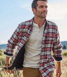 Men Flannel Outfits, Outdoorsmen Style, Fleece Lined Flannel Shirt, Flannel Shirt Outfit, Lined Flannel Shirt, Flannel Outfits, Plaid Shirt Men, Mens Fashion Rugged