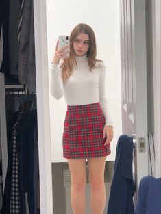 White Turtle Neck And Skirt Outfit, High School Outfits Skirts, Tartan Plaid Skirt Outfit, England Aesthetic Outfit Winter, Chequered Skirts, Plaid Red Skirt Outfit, Red Plaid Skirt Outfit Winter, High Neck Top Outfit Winter, Red Skirt Aesthetic