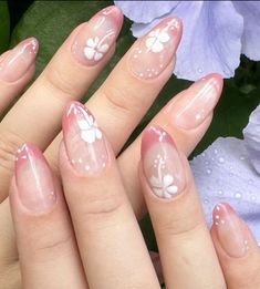 Cute Summer Flower Nails, Cocette Nail Ideas, Pink Nails With Flower Design, French Tip Flower Nails, Nail Inspo Flower, Island Nails, Hawaii Nails, Pink Flower Nails, Graduation Nails