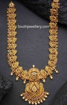 Latest Gold Long Haram Designs 2022, Latest Haram Gold Designs 2022, Long Necklace Gold Indian Bridal Latest, Bridal Haram Designs Gold Latest, 50grams Gold Haram Latest, Long Haram Designs Indian Gold Latest, Neck Jewellery Designs, Long Gold Haram Designs Indian, Haaram Designs Gold Latest