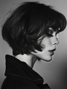 Black Hair Short, Inverted Bob Haircut, Inverted Bob Haircuts, Asymmetrical Bob Haircuts, Chic Haircut, Chic Short Haircuts, Inverted Bob Hairstyles, Bob Haircut Curly, French Bob