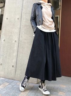 Stil Rock, Looks Street Style, 가을 패션, Outfits Casuales, Look Fashion, Minimalist Fashion, Long Skirt, Casual Chic, Stylish Outfits