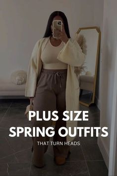 Plus Size Spring outfits Plus Size Spring Outfits, Dress With A Belt, Flowy Midi Dress, Chic Jeans, Plus Size Spring, Flowy Dresses, Feeling Confident, Flowy Dress, Trendy Plus Size