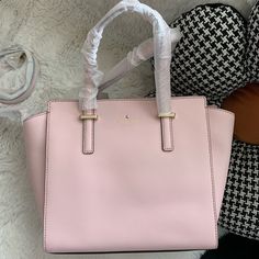 Kate Spade 2way Handbag Shoulder Bag Diagonal Hanging Pxru5491 Women New. 8.6"H X 9.2"W X 4.7"D Light Pink Drop Length: 5" Handheld, 18.5-20.5'' Adjustable Strap Crosshatched Leather With Matching Trim 14 Karat Gold Plated Hardware Custom Woven Caroleena Spade Dot Lining Style # Pxru5491 Feminine Rectangular Bag For On-the-go, Top Handle Bag With Detachable Strap For Errands, Detachable Strap Top Handle Bags For Errands, Feminine Shoulder Bag With Removable Pouch For On-the-go, Feminine Crossbody Satchel For Everyday Use, Feminine Crossbody Satchel For Daily Use, Feminine Everyday Crossbody Satchel, Feminine Satchel Shoulder Bag For Shopping, Feminine Rectangular Shoulder Bag For On-the-go