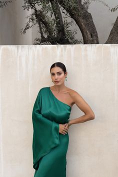 LUNA ONE-SHOULDER KAFTAN - EMERALD – Kadimah One Shoulder Kaftan Dress, One Shoulder Kaftan, Women Summer Dresses, Stylish Outfits For Women Over 50, Dresses Outfits, Kaftan Dress, Denim Fashion, Stylish Outfits, One Shoulder Dress