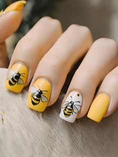 Bumble Bee Nail Art, Nail Art Short Nails, Unique Nail Art Designs, Ideas For Fun, Unique Nail Art