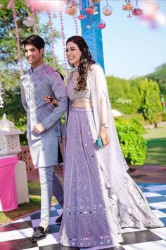 unique mehndi outfit ideas Engagement Dress For Groom, Wedding Matching Outfits, Engagement Dress For Bride, Coordinates Outfits, Haldi Outfits, Wedding Dresses Men Indian, Sangeet Outfit, Mehendi Outfits, Couple Wedding Dress