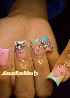 Nail Designs With Charms, Junk Nail Designs, Hard Nails, Duck Nails, Girly Acrylic Nails, French Tip Acrylic Nails, Casual Nails, Dope Nail Designs, Classy Acrylic Nails