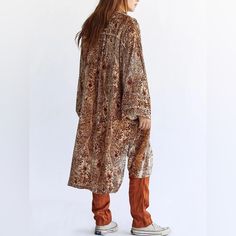 Free People Sweet Escape Boho Paisley Floral Printed Velvet Trench Duster Jacket Perfect In A Timeless Paisley Print, This Essential Duster Is Featured In A Classic Longline Silhouette With Wide Sleeves And Slits At Bottom For Added Shape. Fully Lined. Side Pockets. Open-Front Style. Button Closure. Sooo Soft To The Touch! Great Statement Piece To Add To Any Outfit! Nwt Size: M Color: * No Returns. Feel Free To Ask Questions And Visit My Closet For More Free People! Summer Dress, Maxi, Midi, Lac Bohemian Spring Outerwear With Paisley Print, Bohemian Outerwear With Paisley Print For Spring, Fall Bohemian Outerwear With Paisley Print, Bohemian Fall Outerwear With Paisley Print, Long Sleeve Paisley Print Fall Outerwear, Long Sleeve Paisley Print Outerwear For Fall, Fall Bohemian Paisley Print Outerwear, Boho Paisley, Printed Velvet