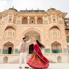 Shwetabh & Shweta's Pre wedding shoot in Jaipur Contact: 8619685054 for bookings and queries #prewedding #preweddingshootinjaipur #jaipur #jaipurprewedding #weddingdiariesbyomp #alberthall #preweddingphoto #photography #jaipurdiaries