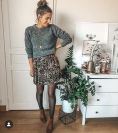 Leather Jacket Dress Outfit Fall, Skirt Tights Boots Outfit, Outfits To Hide Mom Pouch Ideas, Sweaters Over Dresses, Grunge Chic Outfits, Fall Outfit Women, Rustic Outfits, Mom Style