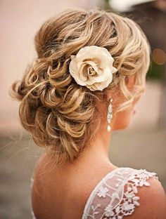 Unique Prom Updo Hairstyles  #promhairstyles #hairstyles Hair Blonde, Short Haircut, Popular Hairstyles, Prom Hair, Up Hairstyles