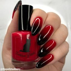 Melissa Berry on Instagram: "Red to Black Gradient Nails 💅🏻💅🏻💅🏻 Let’s start off October with this classic ombré ❤️🖤 The red is Atomic Number 94 from @familiar_polish 💅🏻💅🏻💅🏻 To make the colors blend easier, I actually just sponged black and clear polish over the dried red polish. 💅🏻💅🏻💅🏻 #blackandrednails #redandblacknails #halloweennails #halloweennailart #gradientnails #ombrenails #nailart #nailartclub #nailartaddict #nailartoohlala #nailartwow #nailartjunkie #nailartdesign #n Black Gradient Nails, Nail Polish Black, Atomic Number, Black Gradient, Clear Nails, Halloween Nail Art, Fade To Black