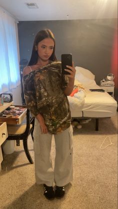 Real Tree Camo Shirt Outfit, Private School Outfit Ideas, Real Tree Outfit, Camo Tshirt Outfit, Lace Top Outfit Aesthetic, Real Tree Camo, Tshirt Outfit, Outfit Inspo Casual, Cute Lazy Day Outfits