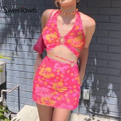 Fitted Summer Sets With Mini Skirt, Fitted Summer Sets In Mini Length, Summer Club Mini Bodycon Skirt, Summer Club Bodycon Mini Skirt, Fitted Beach Sets, Fitted Mini Beach Set, Fitted Mini Length Beach Sets, Two-piece Mini Skirt For Club, Fitted Flirty Summer Sets