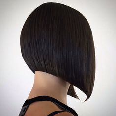 Corte Channel, Triangle Haircut, Vidal Sassoon Haircut, Above The Shoulder Haircuts, Graduated Haircut, One Length Haircuts, One Length Hair, Shoulder Haircut, Trendy Haircuts