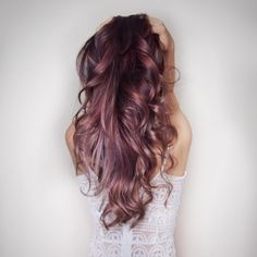 Rose Gold Hair Is THE Girly-Edgy Color Trend for Spring | Brit + Co Chocolate Mauve Hair, Mauve Hair, Hair Color Chocolate, Hair Romance, Lilac Hair, Girl Trends, Winter Hair Color