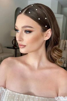 Prom Hairstyles For Short Hair, Short Wedding Hair, Party Hairstyles, Wedding Hair And Makeup, Bride Hairstyles, Trendy Hairstyles, Bridesmaid Hair, Prom Hair