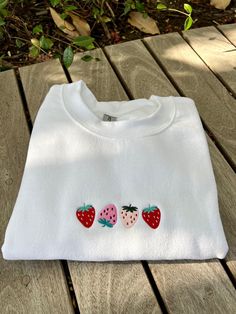 Strawberry Embroidered Sweatshirt - Etsy Embroidered Strawberry, Vintage Crewneck, Fun Sweatshirts, Custom Sweatshirts, Embroidered Sweatshirt, Personalized Embroidered, Embroidered Tshirt, Embroidered Sweatshirts, Look Plus