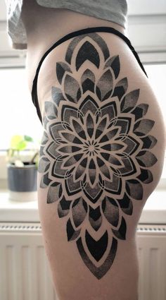 Are you tired of the same tattoos and looking for something unique? Read our article and find 50+ unusual mandala tattoo designs with their meanings. Dark Tattoo Designs, Mandala Tattoo Designs, Gotik Tattoo, Feminine Skull Tattoos, Mandala Tattoos, Feminine Tattoo Sleeves, Tattoo Mandala, Tattoos Mandala, Wicked Tattoos