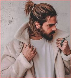 Ponytail Hairstyles For Men, Mens Hairstyles With Beard, Wavy Hair Men, Viking Hair, Beard Hairstyle