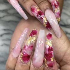 Dried Flower Nails, Frozen Flowers, Scary Nails, Ombre Gel Nails, Different Nail Designs, Ombre Acrylic Nails, White Acrylic Nails, Stiletto Nails Designs, Flower Nail Designs