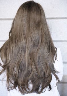 Korean Hair Color, Ash Hair Color, Hairstyle Fashion, Brown Blonde Hair, Hair Color And Cut, Hair Color Balayage, Hair Inspiration Color, Long Hairstyles