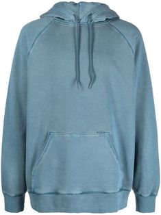 blue cotton jersey texture faded effect drawstring hood long raglan sleeves ribbed cuffs and hem front pouch pocket French terry lining straight hem Cotton Sweatshirt With Ribbed Cuffs In Washed Blue, Casual Washed Blue Sweatshirt With Ribbed Cuffs, Blue Washed Hoodie With Relaxed Fit, Blue Washed Relaxed Fit Hoodie, Blue Washed Cotton Hoodie, Casual Blue Washed Hoodie, Washed Blue Cotton Hoodie With Relaxed Fit, Cotton Hoodie In Washed Blue With Relaxed Fit, Relaxed Fit Cotton Hoodie In Washed Blue