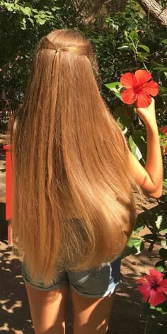 Dark Blonde Hair Straight, Long Honey Blonde Hair, Hip Length Hair, Strawberry Blonde Hair Color, Rapunzel Hair, Ginger Hair Color, Dirty Blonde Hair, Honey Blonde Hair, Strawberry Blonde Hair