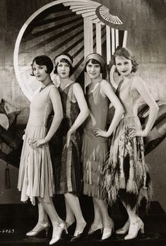 .História da Moda.: A Moda e o Tempo: Os anos 1920 Four Women, 1920s Flapper