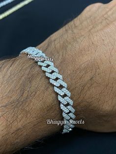 Fully Iced out VVS Cuban Link Bracelet 7.00MM Moissanite Cuban Bracelet 925 Silver Bracelet Birthday Gift for him Passes Diamond Tester Custom Bracelet, Cuban link Bracelet, Curb Cuban Bracelet, Iced Out Bracelet, Miami Cuban Bracelet, Custom Iced Bracelet, Diamond Bracelet, Hip Hop Bracelet, Men's Bracelet ➤ 𝐓𝐲𝐩𝐞: 𝐌𝐨𝐢𝐬𝐬𝐚𝐧𝐢𝐭𝐞 𝐃𝐢𝐚𝐦𝐨𝐧𝐝 ➤ 𝐂𝐚𝐫𝐚𝐭 𝐰𝐞𝐢𝐠𝐡𝐭:- 3.31 To 4.97 Tcw ➤ 𝐃𝐢𝐚𝐦𝐨𝐧𝐝 𝐒𝐡𝐚𝐩𝐞:- Round ➤ 𝐃𝐢𝐚𝐦𝐨𝐧𝐝 𝐂𝐨𝐥𝐨𝐫: DEF ➤ 𝐂𝐥𝐚𝐫𝐢𝐭𝐲: VVS ➤ 𝐏𝐨? Iced Out Bracelet, Types Of Diamond Cuts, Cuban Link Bracelet, Cuban Bracelet, Diamond Tester, Bracelet Diamond, Custom Bracelet, Miami Cuban, 925 Silver Bracelet