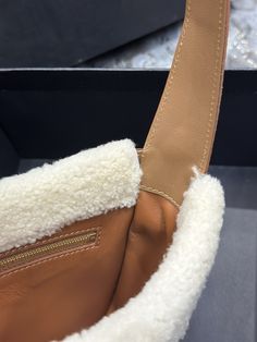 Rep 1:1 Size: 25 x 14 x 6 cm / 10 x 5.6 x 2.4 inchesThe items will come with branded boxes and dust bags. Yves Saint Laurent Bags, Saint Laurent Bag, Hobo Handbags, New Handbags, Bag Tags, Hobo Bag, Evening Bags, Luxury Bags, Contact Us