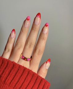 cute pink and red heart valentines nails by bycheznails on insta! literally so adorable ❤️💗 Vday Nails, Nail Designs Valentines, Funky Nails, Cute Acrylic Nails