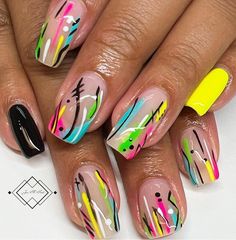 Nail Designs With Green Polish Art Ideas, Nail Designs With Green, Trendy Vacation Nails, Yellow And Pink Nails, Colourful Acrylic Nails, Flame Nail Art, Natural Nails Manicure, Plum Nails, Green Polish