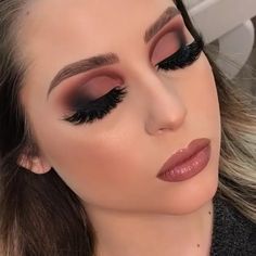 Makeup Cantik, Day Makeup Looks, Makeup Tip, Valentines Day Makeup, Best Makeup Tips, Valentines Makeup, Winter Makeup, Fancy Makeup, Eye Makeup Tips