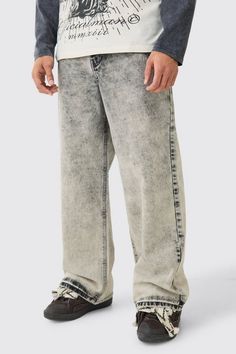 Dive into nostalgia with acid wash. Wanting to stand out from the crowd? Our acid wash jeans come in various cuts - skinny for a sleek silhouette, straight-leg for classic comfort, and tapered for an edgy twist. Each style is designed to take your outfit to the next level, offering a flattering fit for all body shapes. Selecting the perfect pair is a breeze. For athletic builds, the slim or tapered cuts enhance your natural shape. Those with a leaner frame can rock the skinny fit. Our range of acid wash jeans and denim gives you the chance to elevate your ‘fit wherever you're heading. Take your fashion game to the next level by pairing these jeans with a crisp white tee or a bold graphic sweatshirt for a laid-back yet trendy look. Finish off with trainers or ankle boots for street-style pe Plain Jeans, Outfits Jeans, Athletic Build, Men's Outfits, Tall Pants, Upgrade Your Look, Acid Wash Jeans, Sweatshirt Set, Mood Board Fashion