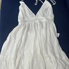 Brand New Spring Daytime Dress With Halter Neck, Shoet Dress, White Boutique, European Living, White Sundress, Boutique Dress, 16th Birthday, Boutique Dresses, Colorful Dresses