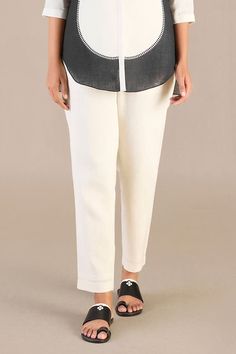 Black, ivory colorblock shirt with paisley print. Paired with pant. - Aza Fashions White Relaxed Fit Pants For Business Casual, Casual Off White Pants For Workwear, Colorblock Shirt, Mandarin Collar Shirt, Black Pure, Collar Shirt, Pant Set, Shirt And Pants, Pure Linen