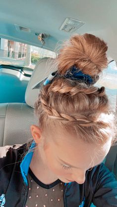 Hairstyles For Athletes, Track Meet Hairstyles, Meet Hairstyles, Cute Sporty Hairstyles, Volleyball Hairstyles For Long Hair, Ideas For Parties, Volleyball Hair