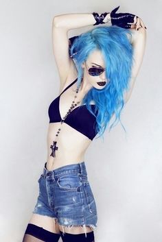 This picture exemplifies a young woman going against  the social norms and coloring her hair and odd color and creating an individual identity based on her look.  This woman has not conformed to society's beliefs based on group pressure. Bad Boys Blue, Sup Girl, Emo Scene Hair, Neon Hair, Rocker Girl, Emo Hair, Scene Hair, Pastel Hair, Rainbow Hair