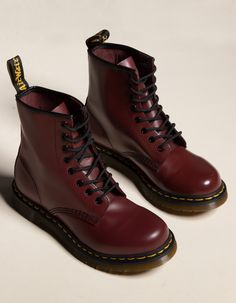 Dr Martens Boots Women, Dr Martens Chelsea, Galaxy Converse, Galaxy Vans, Shoes Dr Martens, Dr Shoes