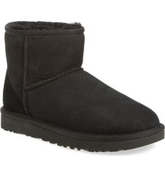 Ugg Classic Mini Boot, Ugg Classic Mini Ii, Short Uggs, Ugg Boot, Ugg Boots Short, Black Ugg Boots, Womens Black Booties, Ugg Mini, Black Uggs