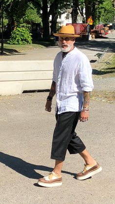 Old Mens Fashion, 50 Year Old Mens Fashion, Old Man Fashion, Older Mens Fashion, Casual Attire For Women, Fall Fashion Skirts, Mens Fashion Rugged, Hipster Mens Fashion