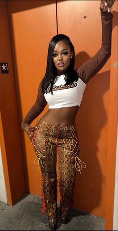 Sza Inspired Outifts, Classy Summer Outfits, Lit Outfits, Pretty Girl Outfits, Fashion Tips For Women, Fashion Line, Curvy Outfits