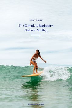 Beginner surfer girl surfing a wave. Surfing Wallpaper, Surfing Workout, Best Surfboards, Surfer Vibes, Surfer Lifestyle, Surf Vibes