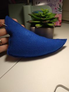 The is 1 Sonic Blue TAIL costume Accessory OR 1 Shadow Black Tail OR 1 Pink Amy Rose Tail or any other color you would like. Made with Felt and Polyester Fiberfill. I will send it with a safety pin for attachment to your costume/Outfit or you can stich it on if you prefer. FIRST PICK COLOR: Sonic Blue Shadow Black Amy Rose Pink Other Please Specify in notes or send me a message. SECOND PICK A SIZE: smaller Kids (7 Inches)  bigger kids/Adult (12 Inch)  Adult (18 Inch) Adult (24 Inch) Have a reque Sonic The Hedgehog Costume, Sonic Costume, Tails Sonic The Hedgehog, Fox Ears And Tail, Rose Costume, Sonic Blue, Blue Tail, Felt Mask, Super Sonic