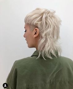 Mullet Haircut, Modern Mullet, Summer Haircuts, Punk Hair, Edgy Hair, Shaved Sides, Short Haircut, Mullet Hairstyle, Girl Short Hair