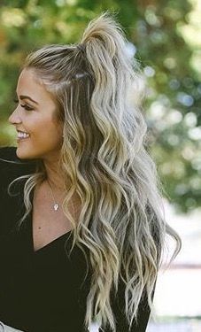 super high - but super stunning - half up half down pony tail Platinový Blond, Pony Hairstyles, Long Blonde, Short Hairstyle, Teen Hairstyles, Half Up Half Down, Hair Dos, Gorgeous Hair